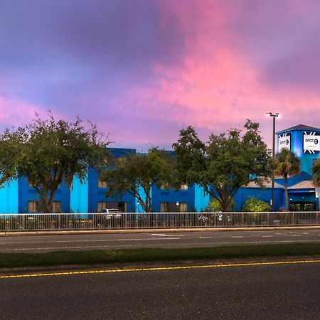 Spot X Hotel Tampa - Wesley Chapel By The Red Collection Buitenkant foto