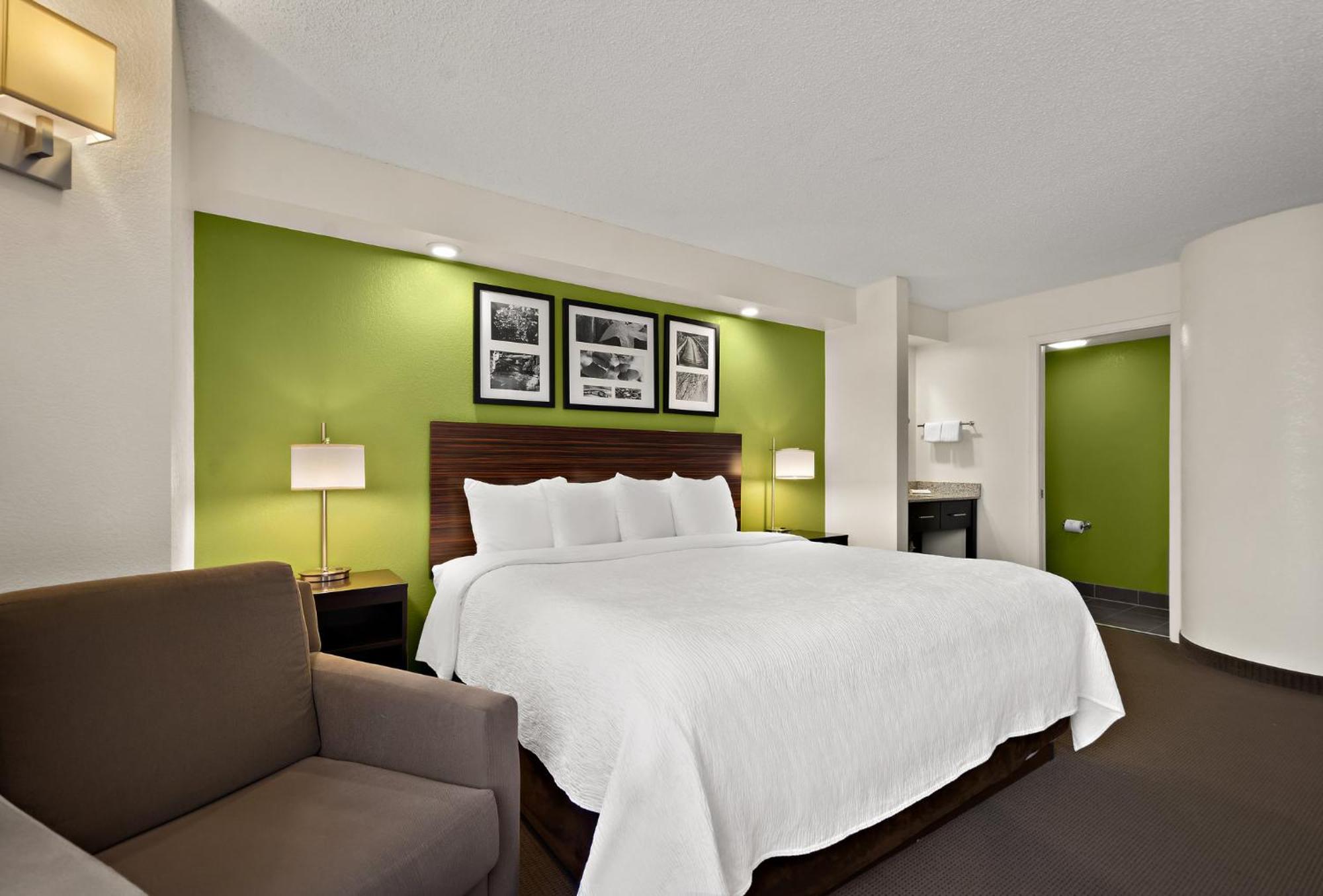 Spot X Hotel Tampa - Wesley Chapel By The Red Collection Buitenkant foto