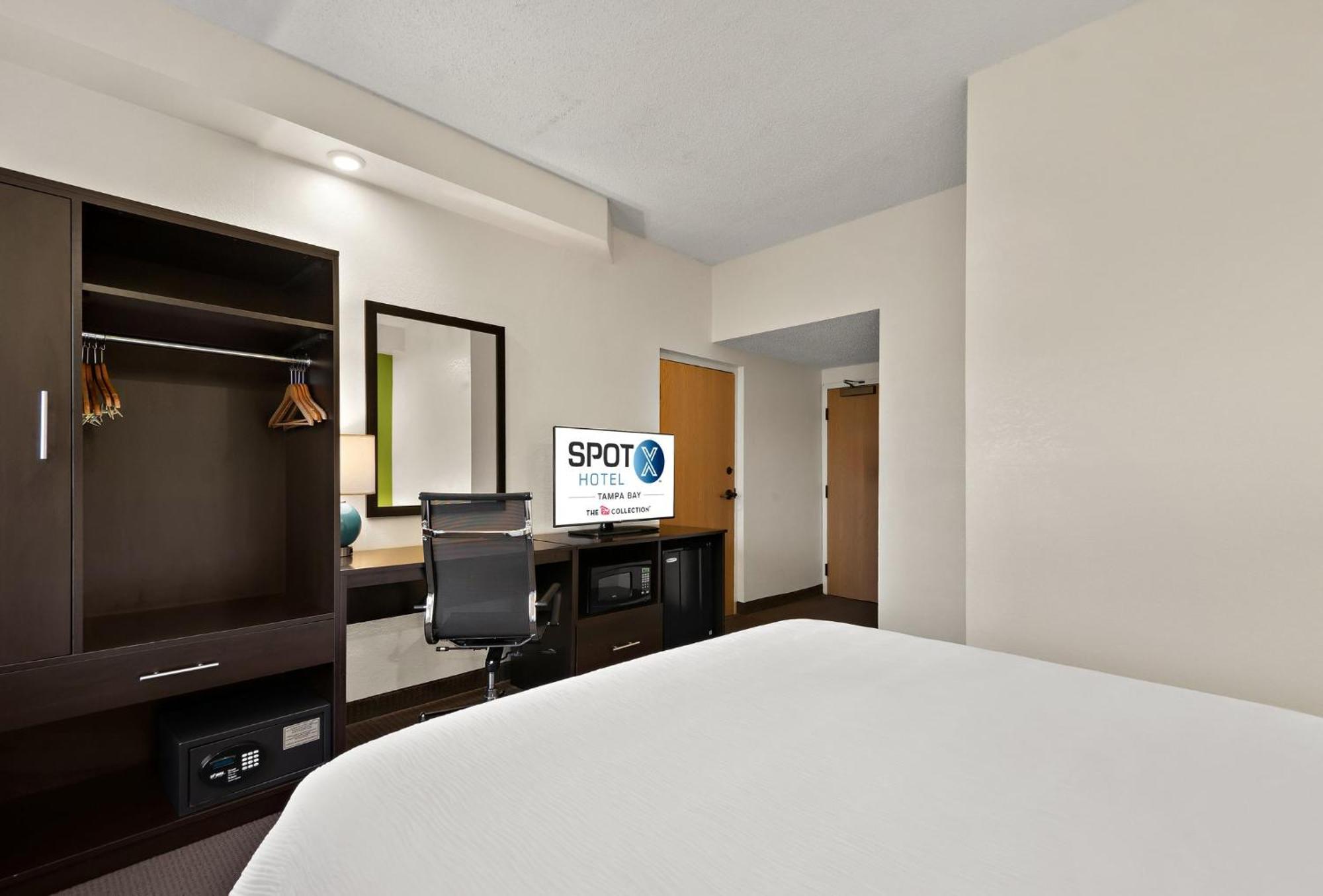 Spot X Hotel Tampa - Wesley Chapel By The Red Collection Buitenkant foto