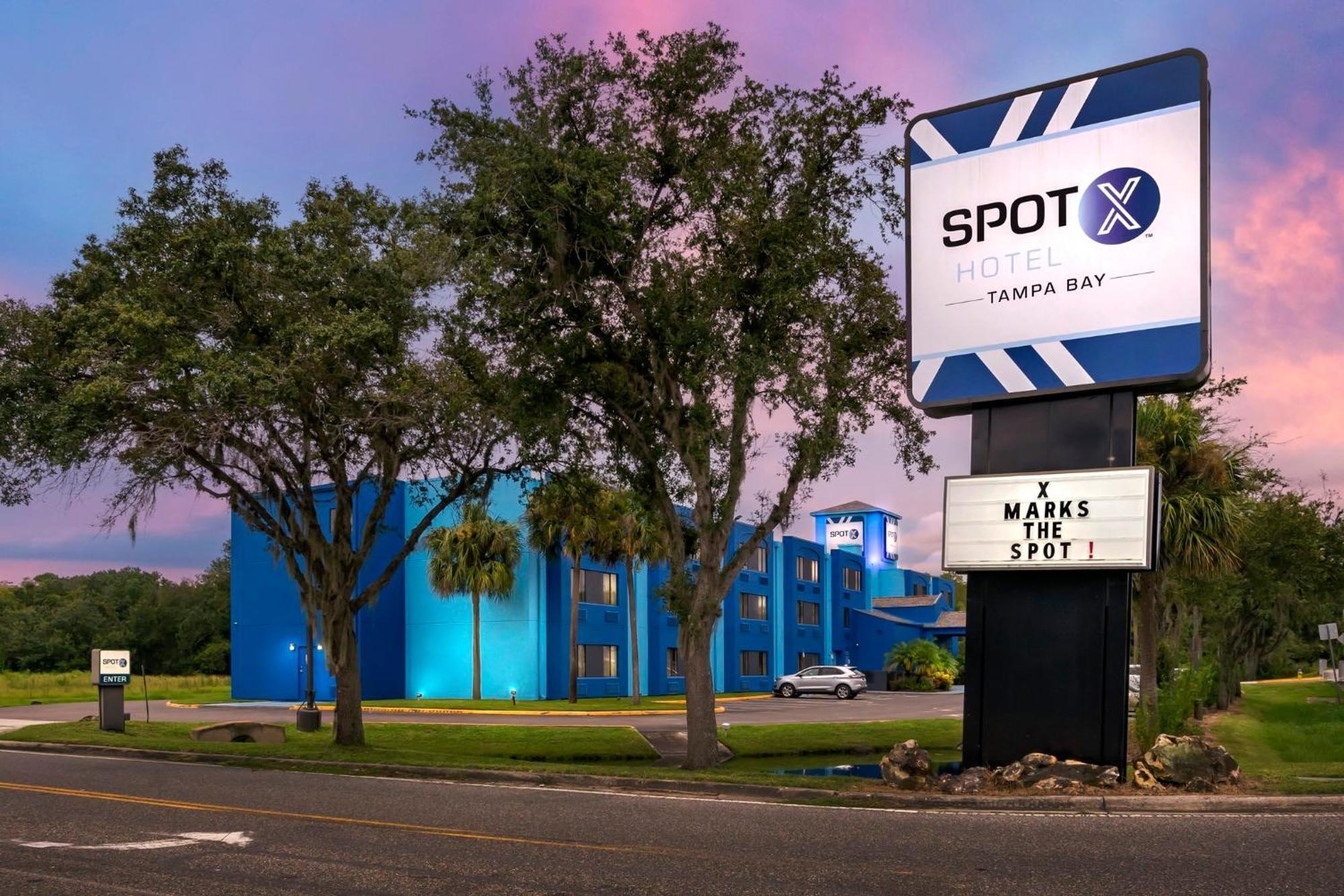 Spot X Hotel Tampa - Wesley Chapel By The Red Collection Buitenkant foto