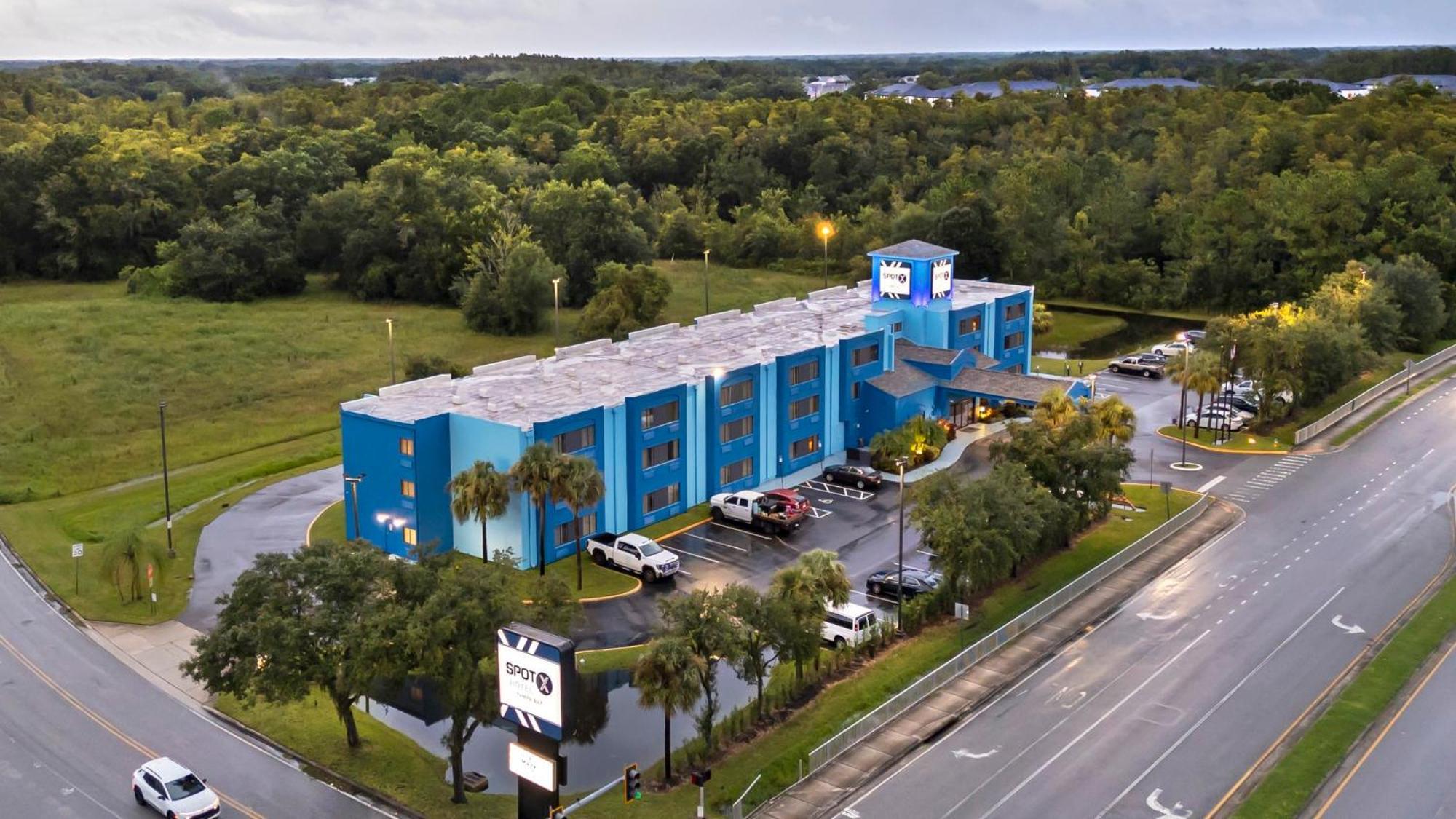 Spot X Hotel Tampa - Wesley Chapel By The Red Collection Buitenkant foto