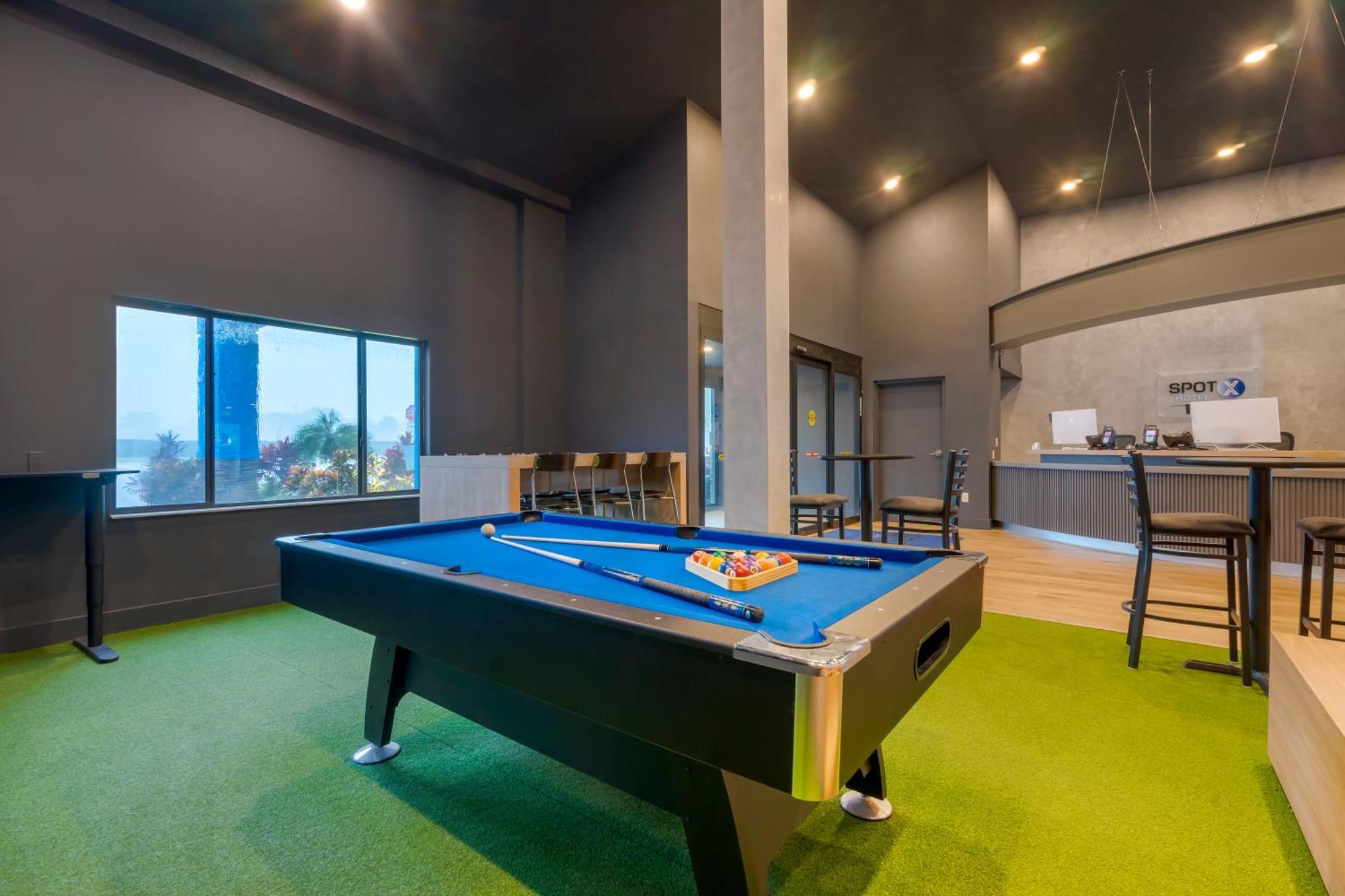 Spot X Hotel Tampa - Wesley Chapel By The Red Collection Buitenkant foto