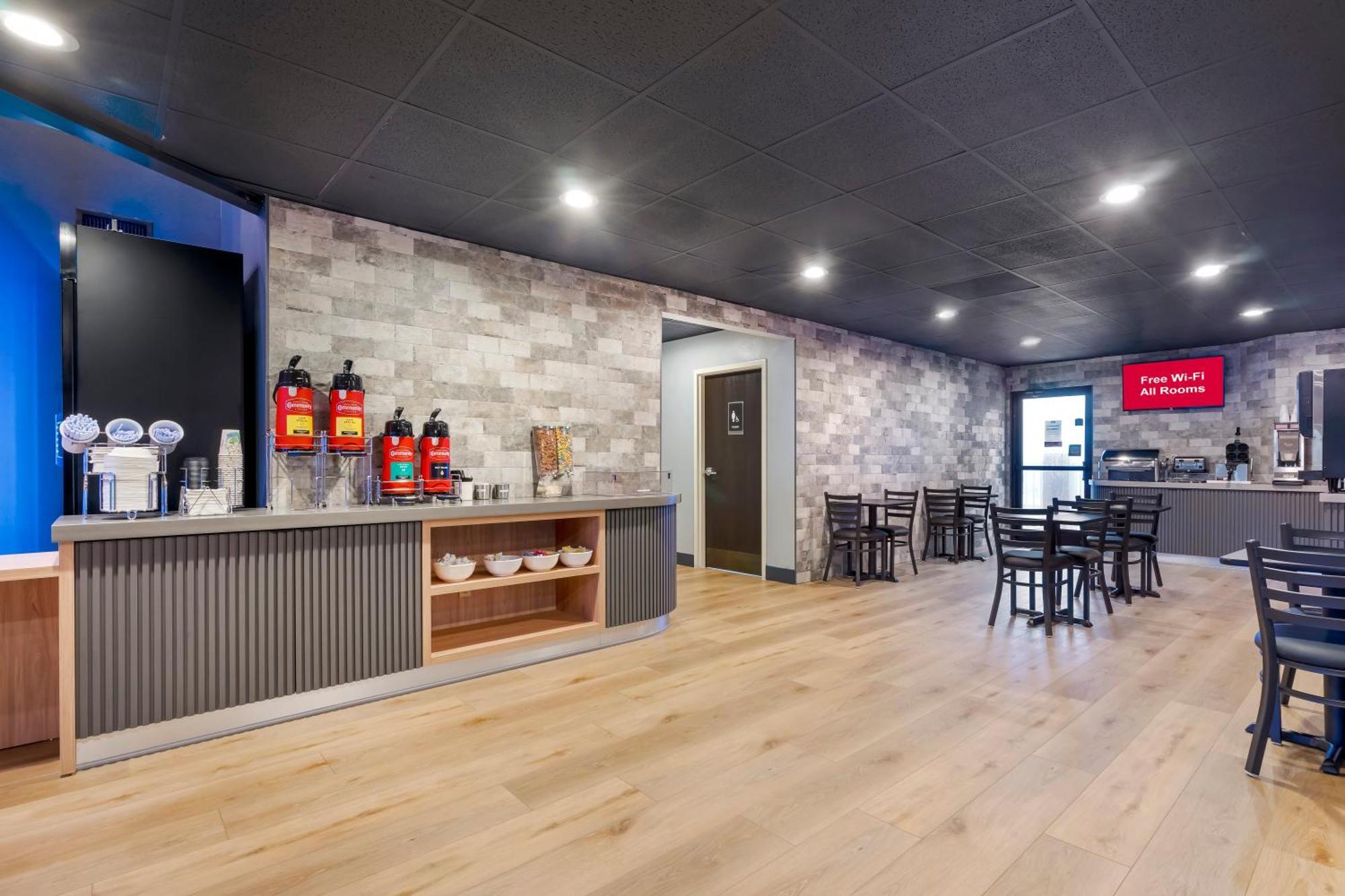 Spot X Hotel Tampa - Wesley Chapel By The Red Collection Buitenkant foto